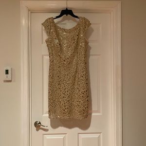Gorgeous Gold Dress! Perfect for any wedding!
